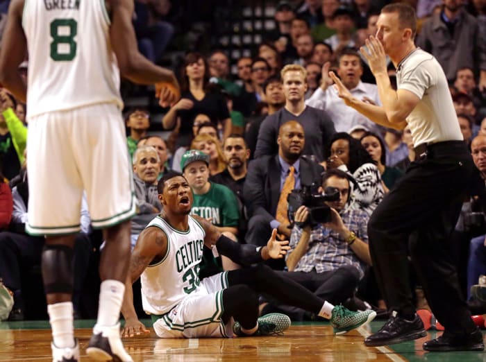 Marcus-Smart-2014-1105-foul-face-react.jpg